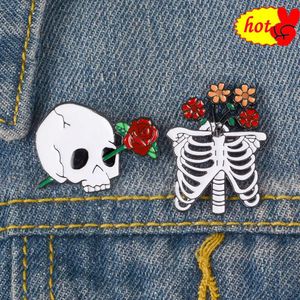 Skelet hoofd skelet Rose doos horrable Pin broche zwarte mantel Death Skull knop emaille voor vrouwen mannen hoed tas kleding revers