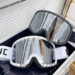 Diseñador de esquí Máscara para mujer Gafas de sol para bicicleta Gafas de lujo para hombre con moda magnética Cool Uv400 Lentes protectoras O6J6