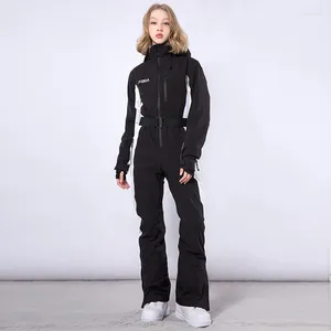 Vestes de ski 2023 Combinaison de ski chaude en plein air pour homme Sport d'hiver Une pièce Combinaison de neige Femme imperméable Snowboard Femme Salopette Vêtements