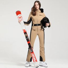 Combinaisons de ski 2024 hiver une pièce combinaison de Ski épaissie salopette thermique Snowboard veste combinaisons mince ajustement ensemble coupe-vent imperméable 231130