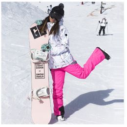 Skipakken 30 Skipak Dames Snowboardjas en bergbroek Waterdicht Winddicht Ademend Buiten Winter Warme jas Sneeuwset 230918