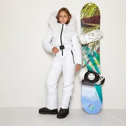 Costumes de ski Combinaison de Ski combinaison pour enfants doudoune combinaison de ski d'hiver filles épais chaud vêtements d'hiver enfants siamois doudoune 230927