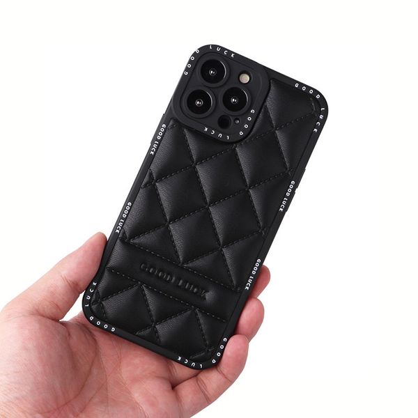 Skin Feel PU Leather Apple Fundas para teléfonos móviles Business Grid Shape Funda protectora para Iphone14 pro 13 max 12 11 plus Fundas traseras blandas Antideslizante Durable con caja al por menor