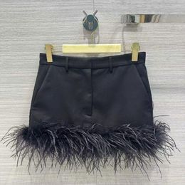 Jupes 2024 Fashion All-Matched Feathers Decoration Mini Womens Sweet Girl Novelty High Waist