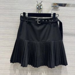 Jupes 2024 mode noir tout apparié Mini plissée de taille aux femmes