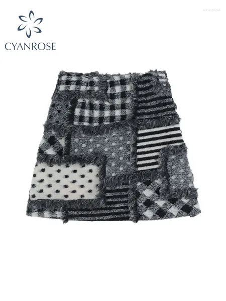 Jupes 2024 Spring Femmes Vintage Plaid Patchwork Mini jupe haute taille en laine streetwear femelle coréenne lâche décontractée Chic A-line