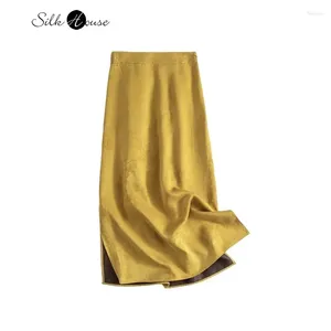 Jupes 2024 Fashion d'été féminine 45 mm Jacquard Gambiered Guangdong Gauze Golden Jaune polyvalent enveloppe de la longueur intermédiaire enveloppée de la longueur