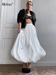 Rokken Bclout Elegante Losse Witte Vrouwen 2024 Lente Hoge Taille Geplooid Satijn Mode Zwarte Party Lange Rok Vrouwelijke Luxe