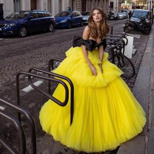 Jupes jaune vif très luxuriante Tulle femmes à la fête volants à plusieurs niveaux robes de bal gonflées jupe moelleuse Tutu Maxi