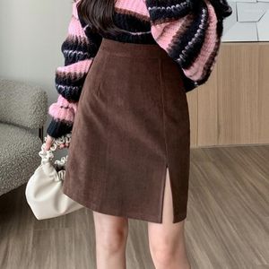 Rokken corduroy mini rok vrouwen slanke vintage een lijn split mager bodycon sexy club harajuku herfst winter hoge taille n925