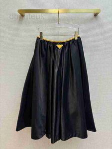 Skirts Designer 2024 New Fashion Black All-Mated Robe Boule de bal à femmes High Patwork Fly Fly Maxi Long Jupe QS59