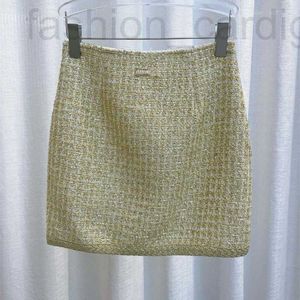 Skirts Designer 2024 Spring Elegant Beauty Petit vent parfumé Slinom Soft Tweed Gol Fil Tricoted Half Longled Short Jirt 0ux0