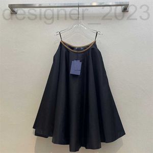 Skirts Designer 24 Couleur de contraste de printemps au début du logo Triangle inversé Classic Simple et polyvalent parapluie haute jupe