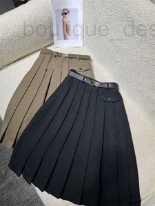 Faldas marca de diseñador 2023 otoño/invierno nueva Nanyou Pra etiqueta triangular cinturón de cintura Falda plisada prensada con llamarada de viento alta 60IB