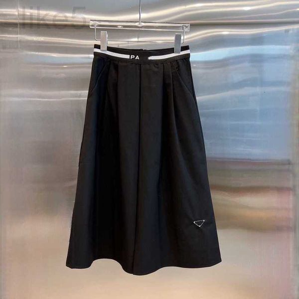 Skirts Designer Brand Triangle Black Half Skirt For Women's 2023 New Summer Design, francés A-Line plisado FRCX