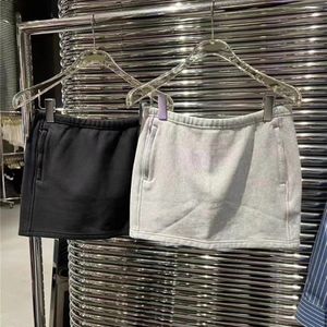 Faldas de diseñador de gama alta, Falda corta clásica negra y gris para mujer, falda informal de corte A