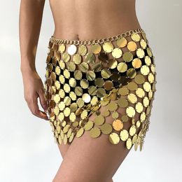 Faldas Minifalda con cadena de Metal y lentejuelas doradas para mujer, ropa de calle, Sexy, ahuecada, para fiesta, a la moda, brillante, corta, RS076