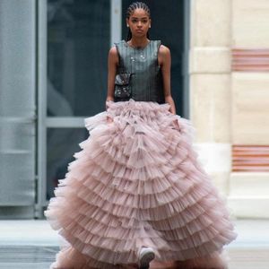 Faldas hermosas polvorientas rosa volantes nupcy tul a-línea tutu tutu tutu falda al por mayor de malla larga femenina