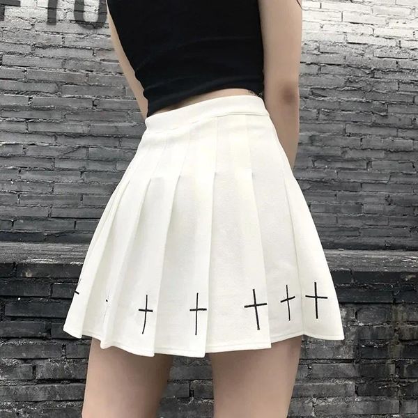 Faldas góticas de cintura alta Mini Cool Girl Sexy Punk Cruz estampado plisado Skrit mujeres negro blanco básico todo fósforo vestido corto elegante