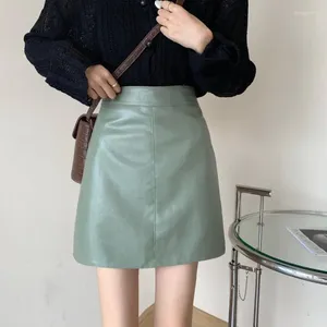 Faldas Media falda Mujer Otoño e invierno Cintura alta Bolsa de todo fósforo Hip Super Fire Green PU Cuero pequeño