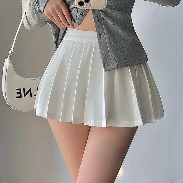 Jupes HOUZHOU jupe plissée avec short femmes Sexy taille haute blanc noir a-ligne coréenne Gyaru Mini jupe de Tennis écolière été 231030