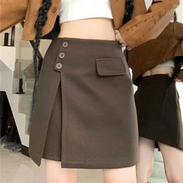Faldas Hsa Pantalones cortos de mezclilla negros irregulares para mujeres Otoño e invierno Pantalones de pierna recta de cintura alta con un botón de diseño