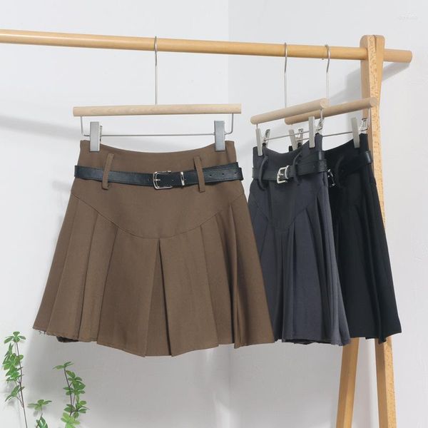 Faldas Estilo de la moda coreana Y2k Falda plisada para mujer 2023 Trajes de primavera y verano Ajuste regular Mini cintura alta para damas S-2XL
