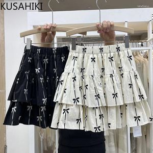 Jupes kusahiki imprimement imprimé à volants jupe courte pour l'été féminin 2024 Cause coréenne Mini Mini Fluffy Cake Mujer Faldas