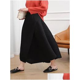 Jupes Miyake Plissé 2023 Automne Taille Haute Lâche Irregar Jupe Coréen Noir Kaki Court Vêtements Pour Femmes. Drop Delivery Vêtements Caillot Dh4Ng