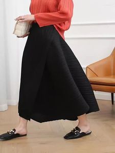 Faldas Miyake plisadas 2023 otoño alta cintura suelta Irregular falda coreana negro caqui corto ropa de mujer.