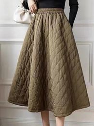 Jupes Plaid rembourré jupe femmes épais chaud coton jupe automne hiver Vintage taille haute Midi jupe dame décontracté ample une ligne jupe longue 231023