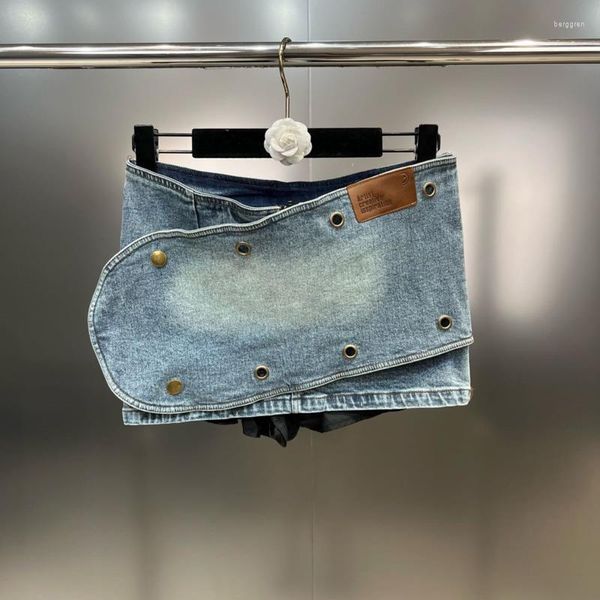 Jupes Prepomp 2023 Collection d'été Multi boucles métalliques biais irrégulière bleu super courte mini jupe en jean femmes 867