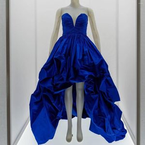 Jupes Image réelle Royal Blue High Low Long Satin Formelle Femmes Jupe à la fête Fermeture à glissière Ceinture Fin Modeste Maxi