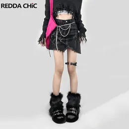 Jupes REDDACHiC Goth Bandage jupe en jean noir avec ceinture de chaîne en métal Mini bas de jean court Harajuku Grunge Y2k Acubi mode