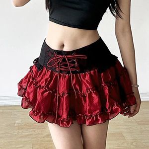 Skirts Skinny Lace-Up Mini voor zomer damesrok 2024 Sexy veter omhoog High Tailed Retro Red A-Swing Slim Woman