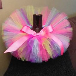 Jupes jupes multicolores bébé fille tutu jupes bébé 100% fait à la main ballet moelleux dance tutu pettiskirts avec ruban arc childrens fêtard wx5.21