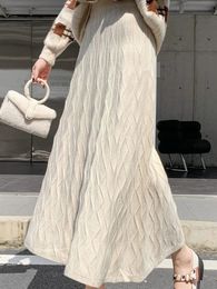 Jupes Skorts automne hiver jupes pour femmes tricot jupe longue blanc printemps filetage mode coréenne élégant chaud hanche jupe portefeuille 231206