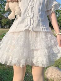 KIMOKOKM été Preppy Style robe de bal jupe Kawaii a-ligne Lolita jupes Vintage Sweety dentelle volants fente Girly Mini jupe 240330
