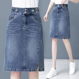 Jupes Split Jean A-line jupe femme 2024 Summer High Taist Double Buttons MIDI BLUE POUR FEMMES DE DENIM DE BUREAU CORÉAN