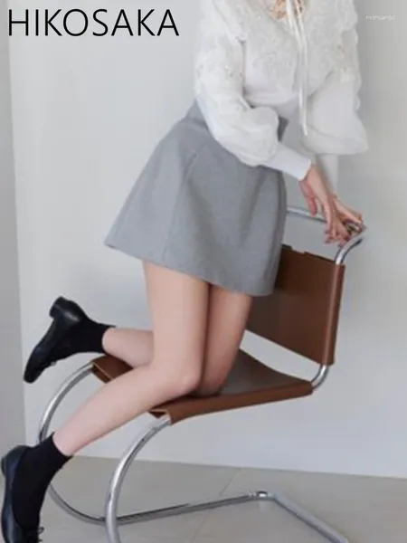 Jupes printemps 2024 Simple Women's High Wasit A-Line Solid Mini Jupe Femme Japon Style chic Tempérament élégant Faldas Mujer