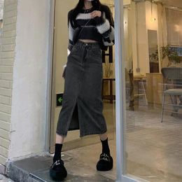 Jupes Spring Femmes Mid Longueur Vintage Denim Jupe High Wasit Boutons de couleur de couleur Slipt Front Slit Slit