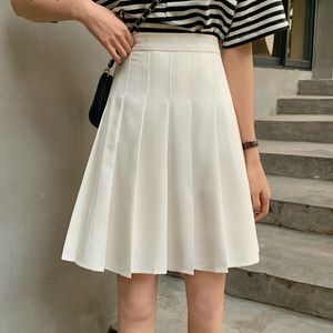 Faldas de verano de Color sólido plisado falda de mujer estilo coreano bonita Mini falda para niñas uniforme escolar de moda 230728