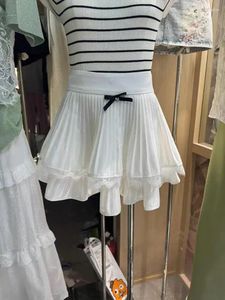 Faldas dulces blancos elegantes arco alto cintura plisada falda falda mujer volantes negros estilo preppy pastel delgado encaje simple verano chic
