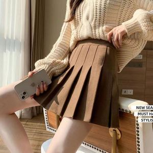 Faldas El fabricante ofrece ropa de mujer de manga corta de tweed otoño e invierno plisada de cintura alta falda delgada de línea A coreana 230404