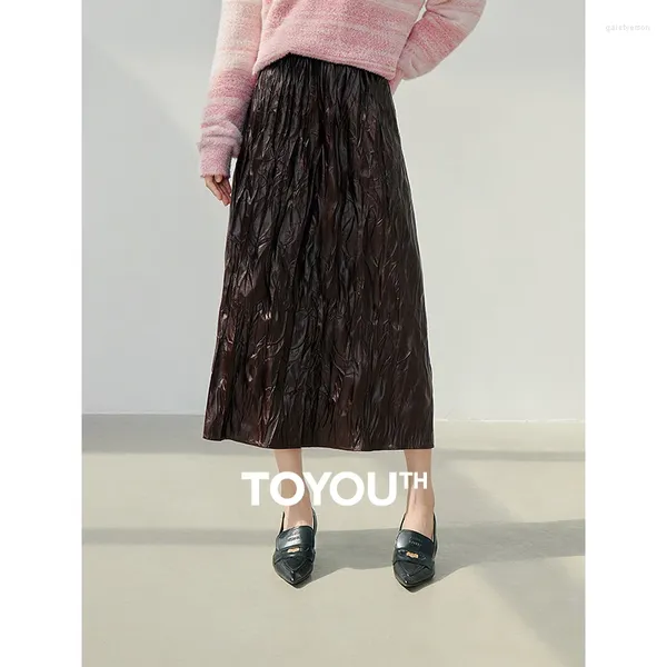 Jupes Toyouth Femmes Jupe En Cuir 2024 Printemps Taille Élastique En Forme De Forme Lâche Pli Design Mode Café Mi-longueur