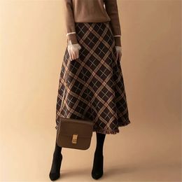 Jupes Hiver tricoté gland a-ligne jupes longues femmes impression jupe à carreaux femme automne taille haute jupe chaude élégant bureau dame Saia 231025