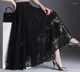 Faldas Mujeres Vintage Sexy Hollow Lace High Wisting Elegant Party Falda larga Moda de verano Lino plisado negro Maxi