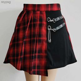 Rokken Womens Harajuku Punk Onregelmatige Mini Geplooide Skater Rok Asymmetrische Uitsparing Hoge Taille Hip Hop Clubwear Gothic Harajuku Rok YQ240201