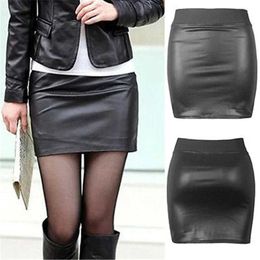 Jupes Femmes Pu Leather haute taille serrée ajustement à manches courtes Bureau des femmes de travail massif noir sexy fête femme élastique mini jupe S2452408