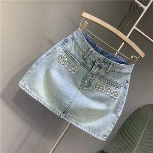 Jupes y2k lettre d'été broderie haute taille lavée jupe de jean en ligne A-line vintage au-dessus du genou mini vêtements de mode coréens